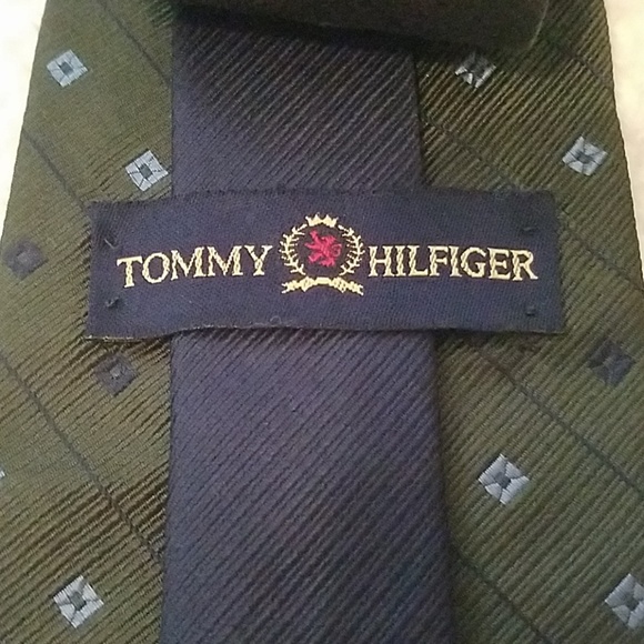Tommy Hilfiger 100% Silk Tie. Brand NWOT. - Picture 2 of 3